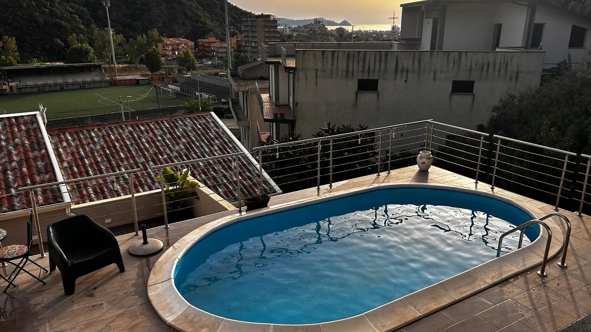 ブローロ Townhouse Piraino Bed & Breakfast イタリア